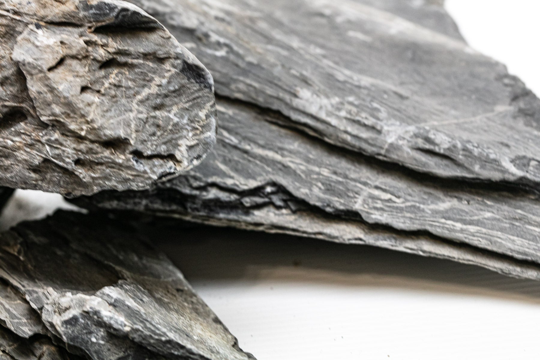 AQPET ZEN STONE STALAGMITE ROCKS (PACK 20KG MIXED) 300GR /3 KG